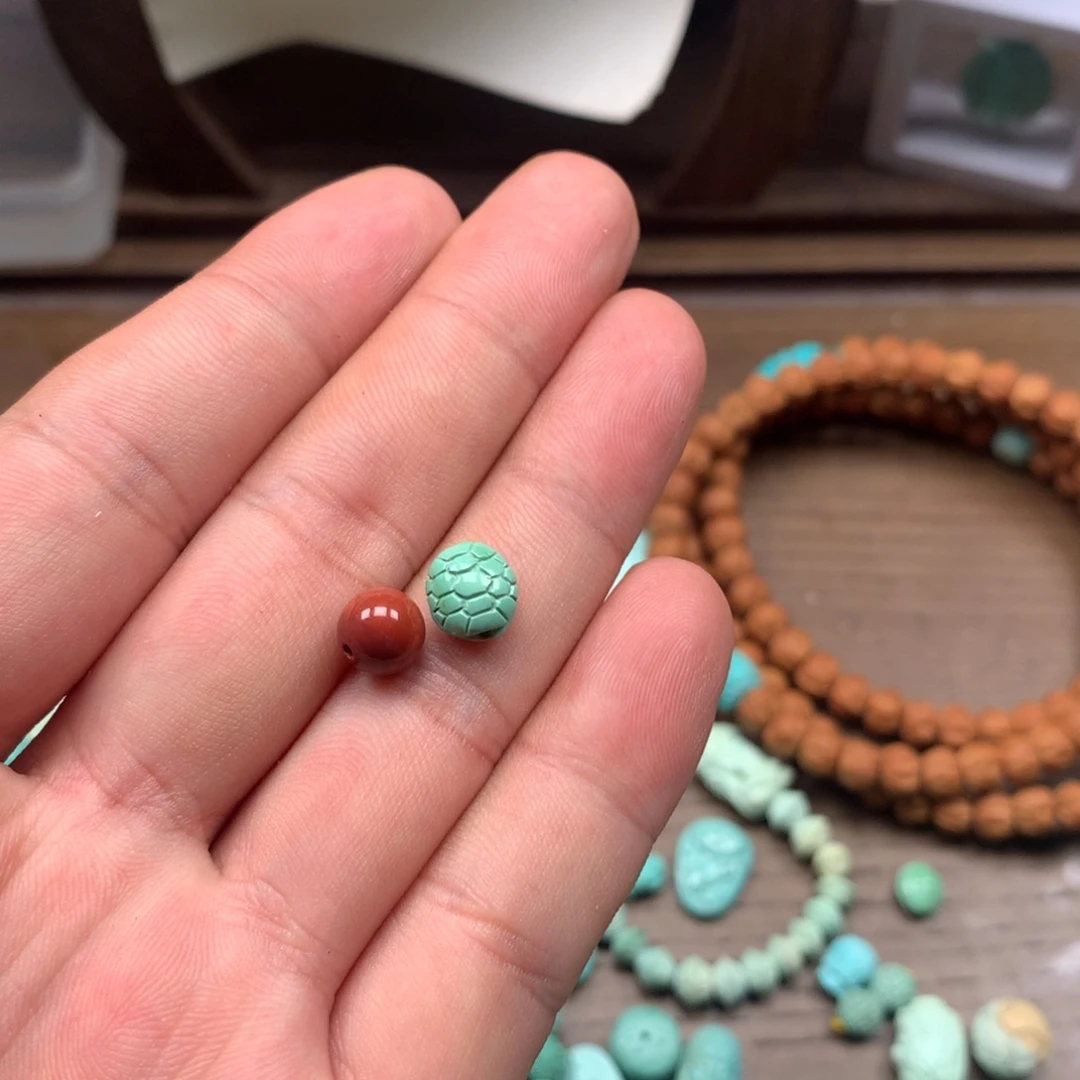 南红玛瑙未镶嵌雕刻