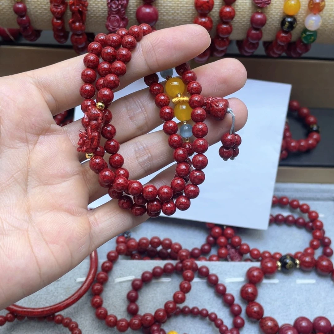 天然辰砂晶体三圈小福袋