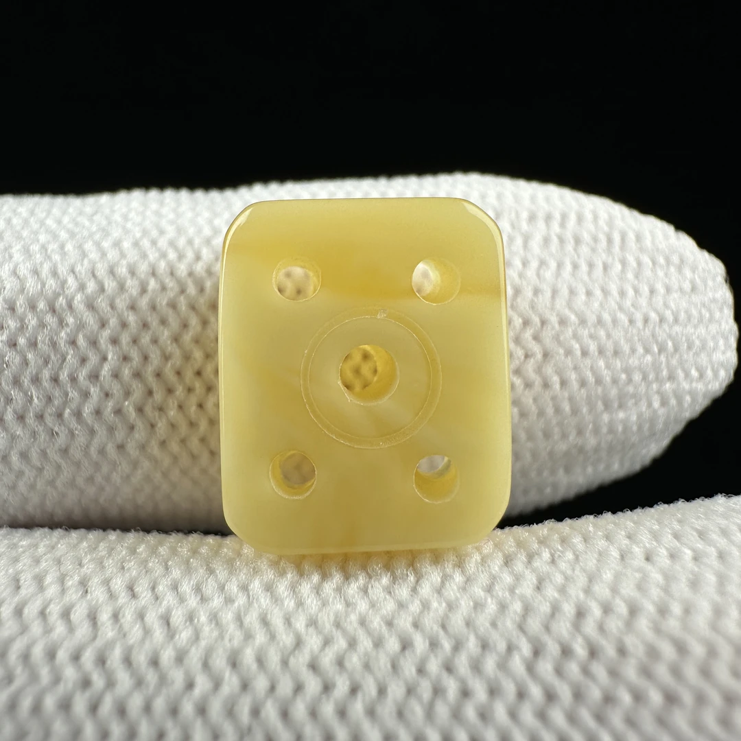 D1337天然蜜蜡 配饰 10*13*5.6mm支持复检