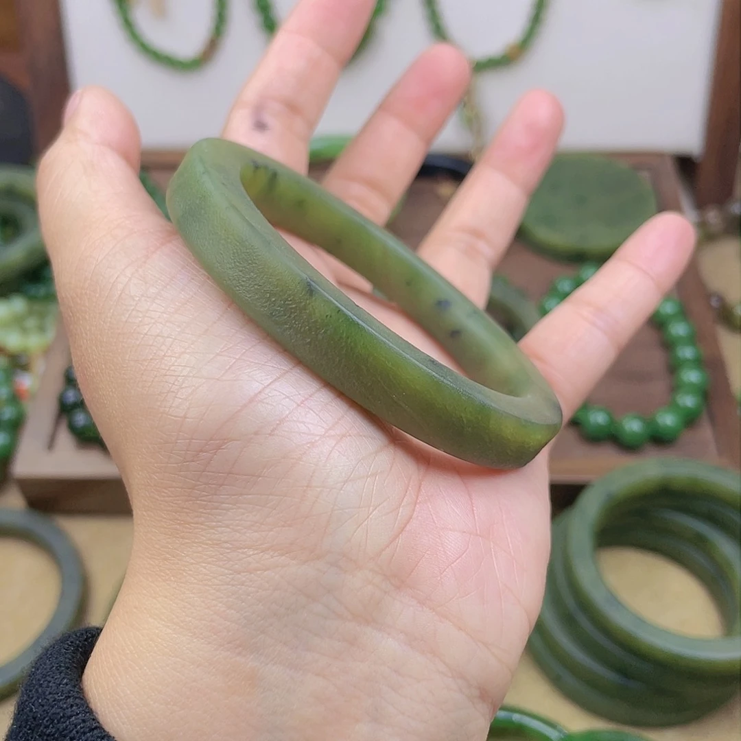 未镶嵌手镯和田玉@**吖57