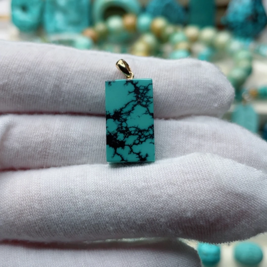 绿松石18K金镶嵌珠宝奇石