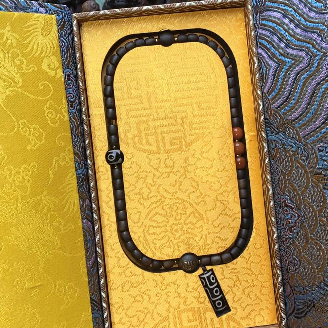 大叶紫檀（黑酸枝木类）