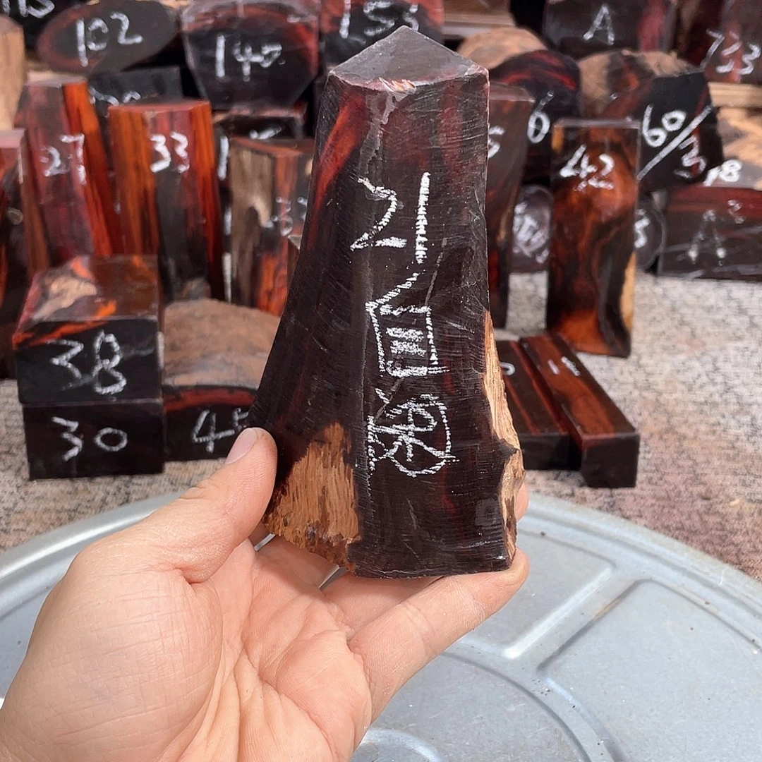 交趾黄檀（大红酸枝）