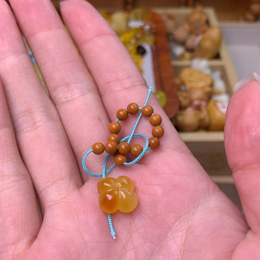 ღ***㋡猴头核桃手串0.51克小花橄榄环