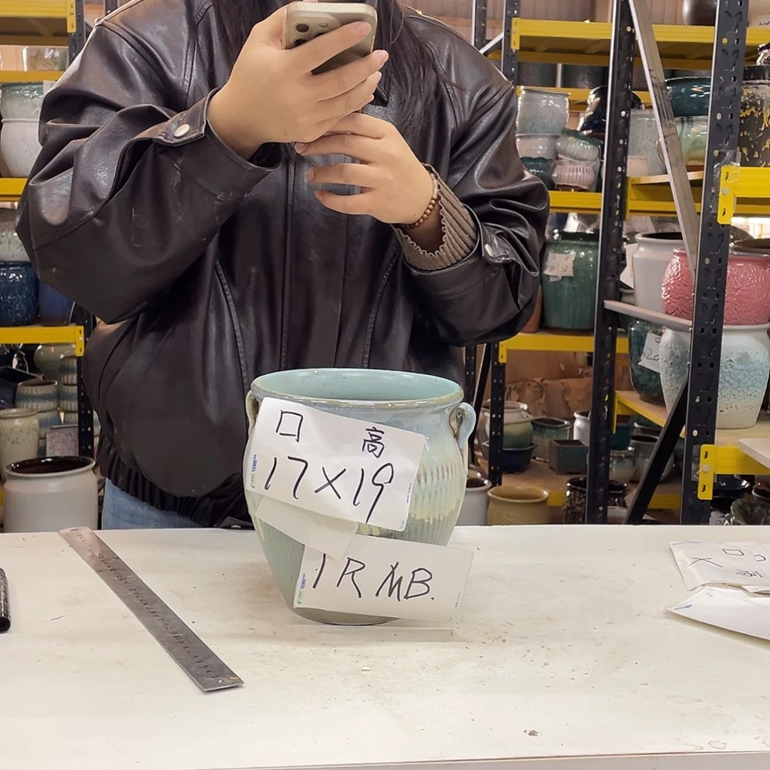 汤****）宜兴紫砂粗陶花盆