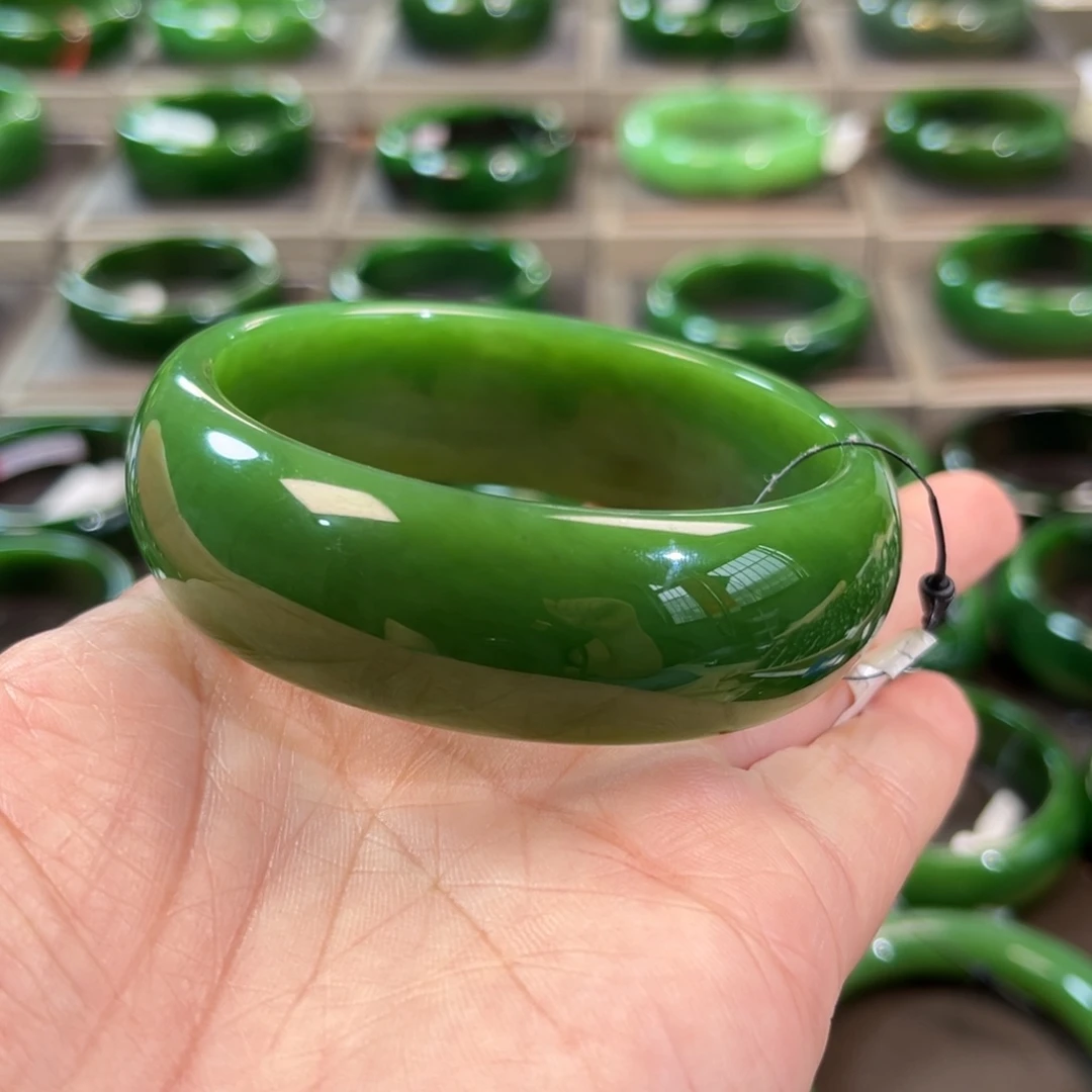 未镶嵌手镯和田玉（碧玉）