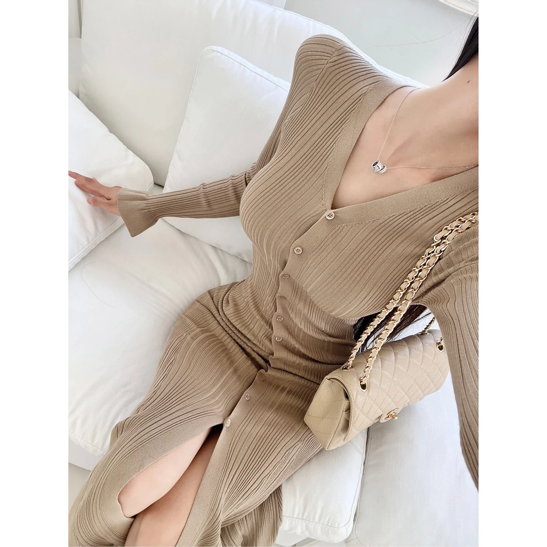BEI258优雅V领针织气质连衣裙长袖女修身包臀鱼尾裙打底长裙