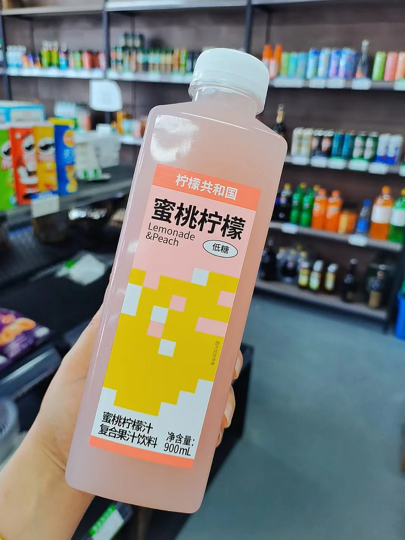 【6月24日到期】柠檬共和国蜜桃柠檬汁900ml