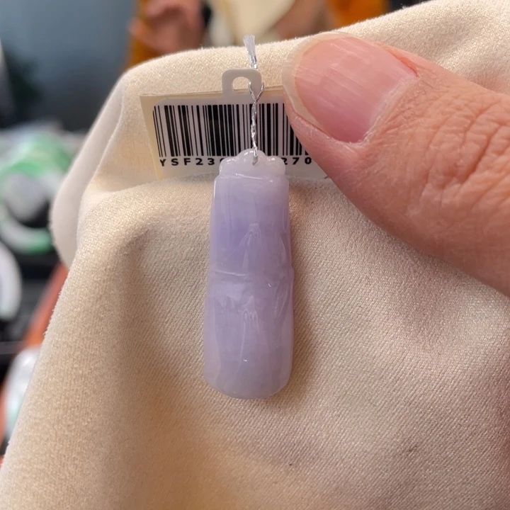 翡翠未镶嵌颈饰缅甸翡翠