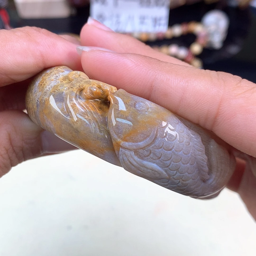 【闪购商品】颈饰未镶嵌硅化珊瑚（珊瑚玉）15号上新56.7圈