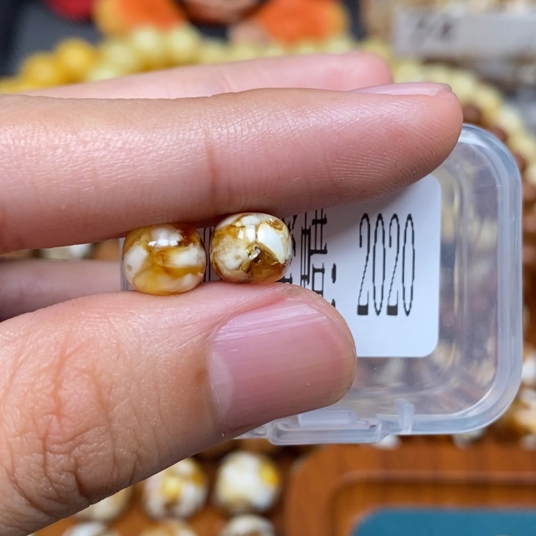 蜜蜡未镶嵌珠宝奇石2020