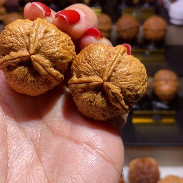 文玩核桃把件饭团三棱33尺