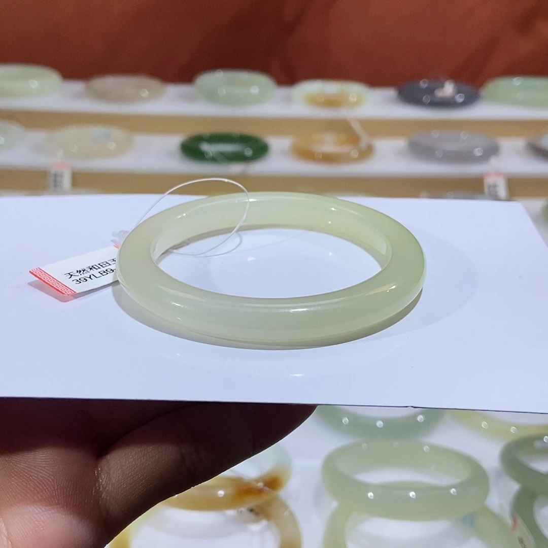 和田玉未镶嵌手镯妮 冰黄口 渐变