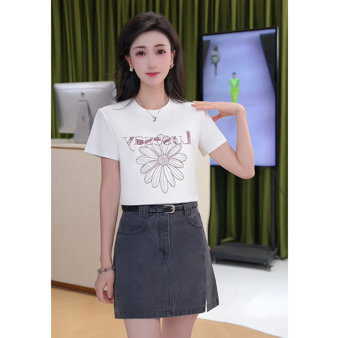 艾格2025夏季新款显瘦时尚夏季花瓣刺绣百搭圆领修身女士T恤