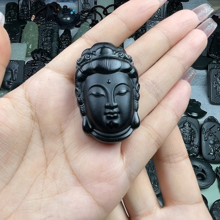 颈饰未镶嵌和田玉小*六