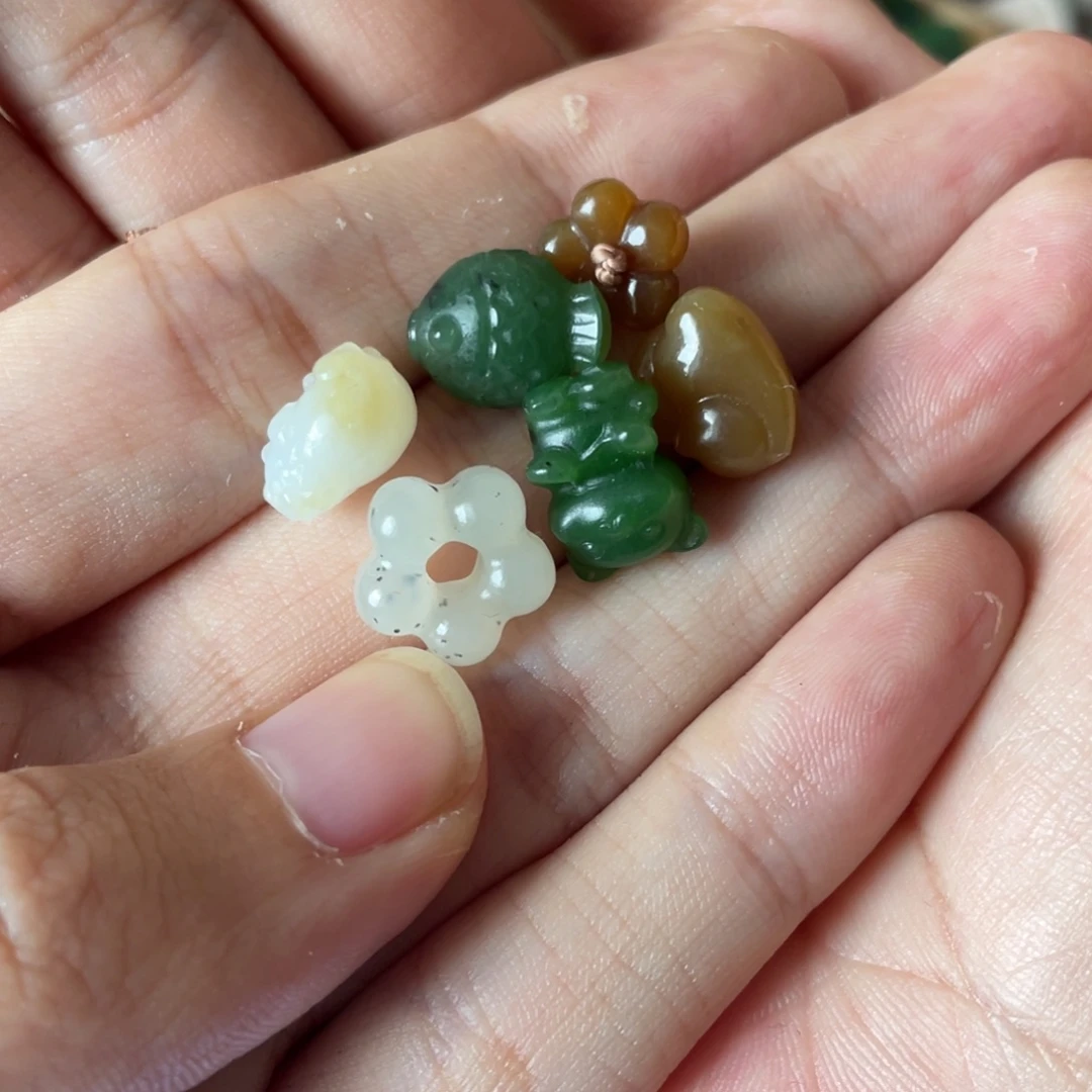 和田玉未镶嵌吊坠(不含链)