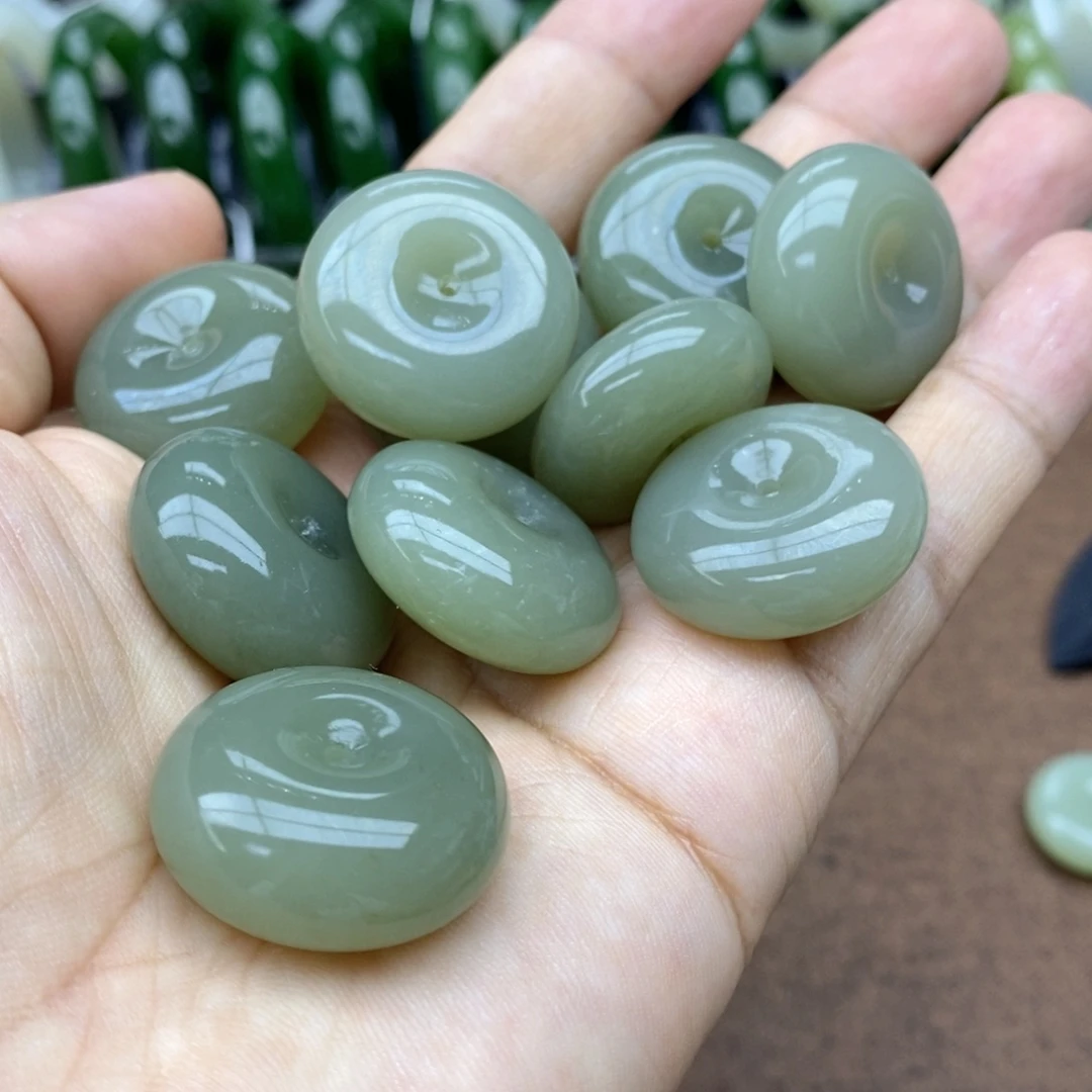 和田玉未镶嵌吊坠(不含链)卡10