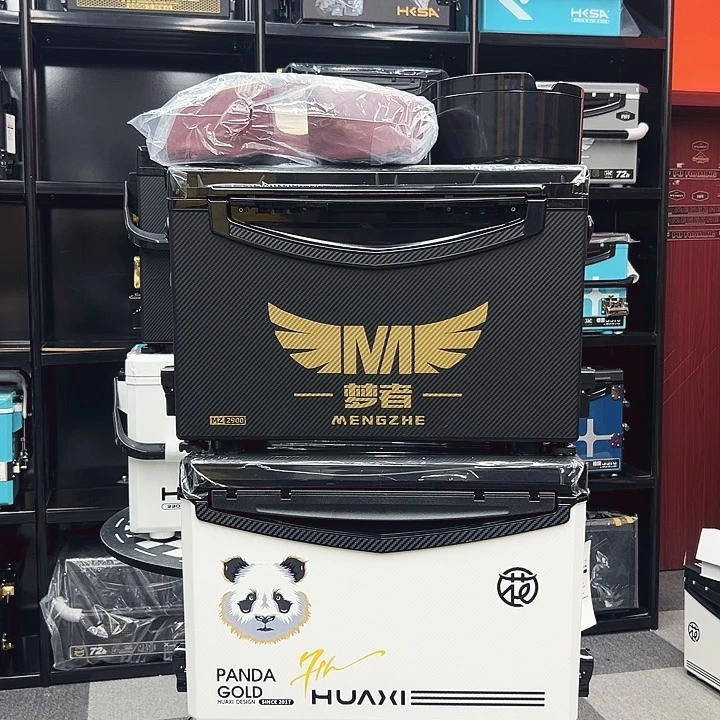 I***℃铝合金钓箱➕配件黑色➕金色五件套左手