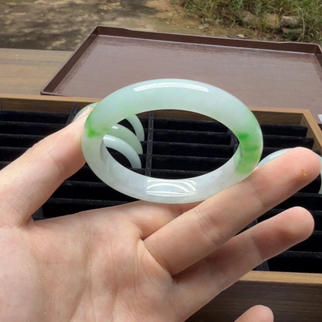 未镶嵌手镯翡翠B37