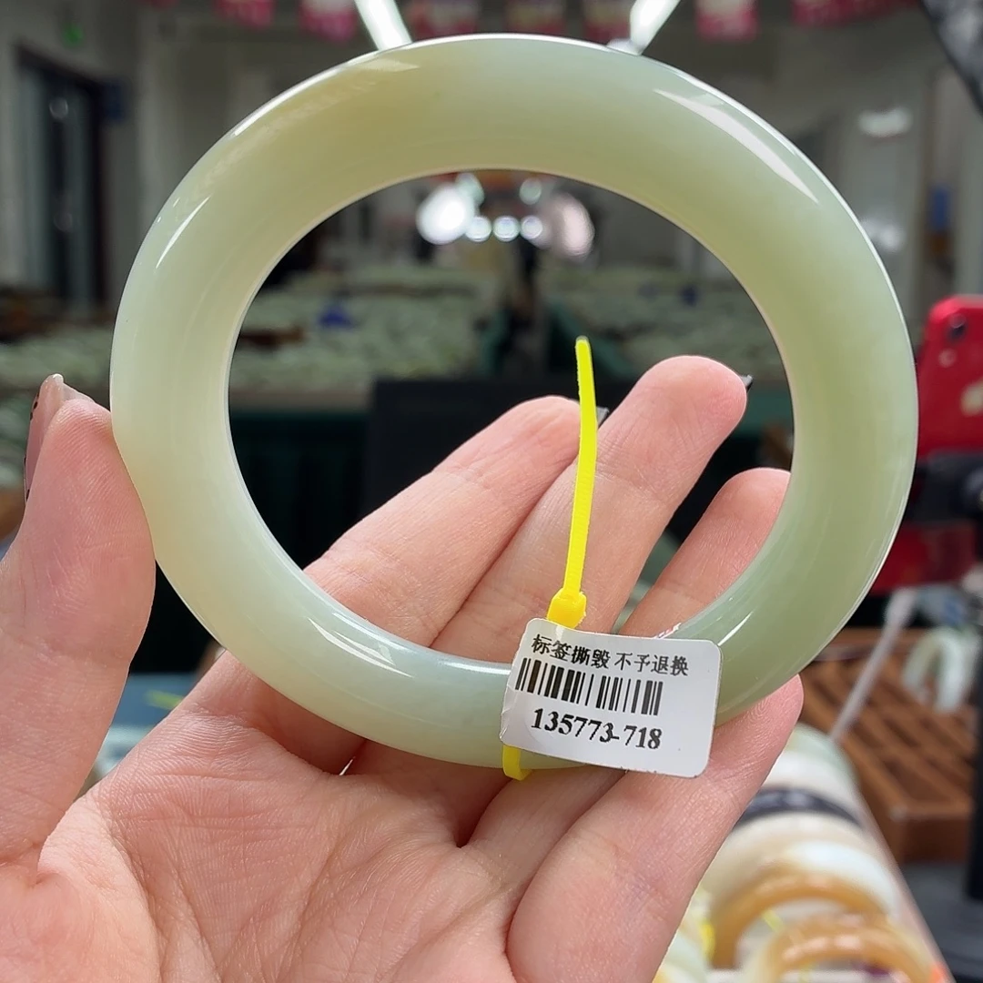 未镶嵌手镯和田玉59 60 61