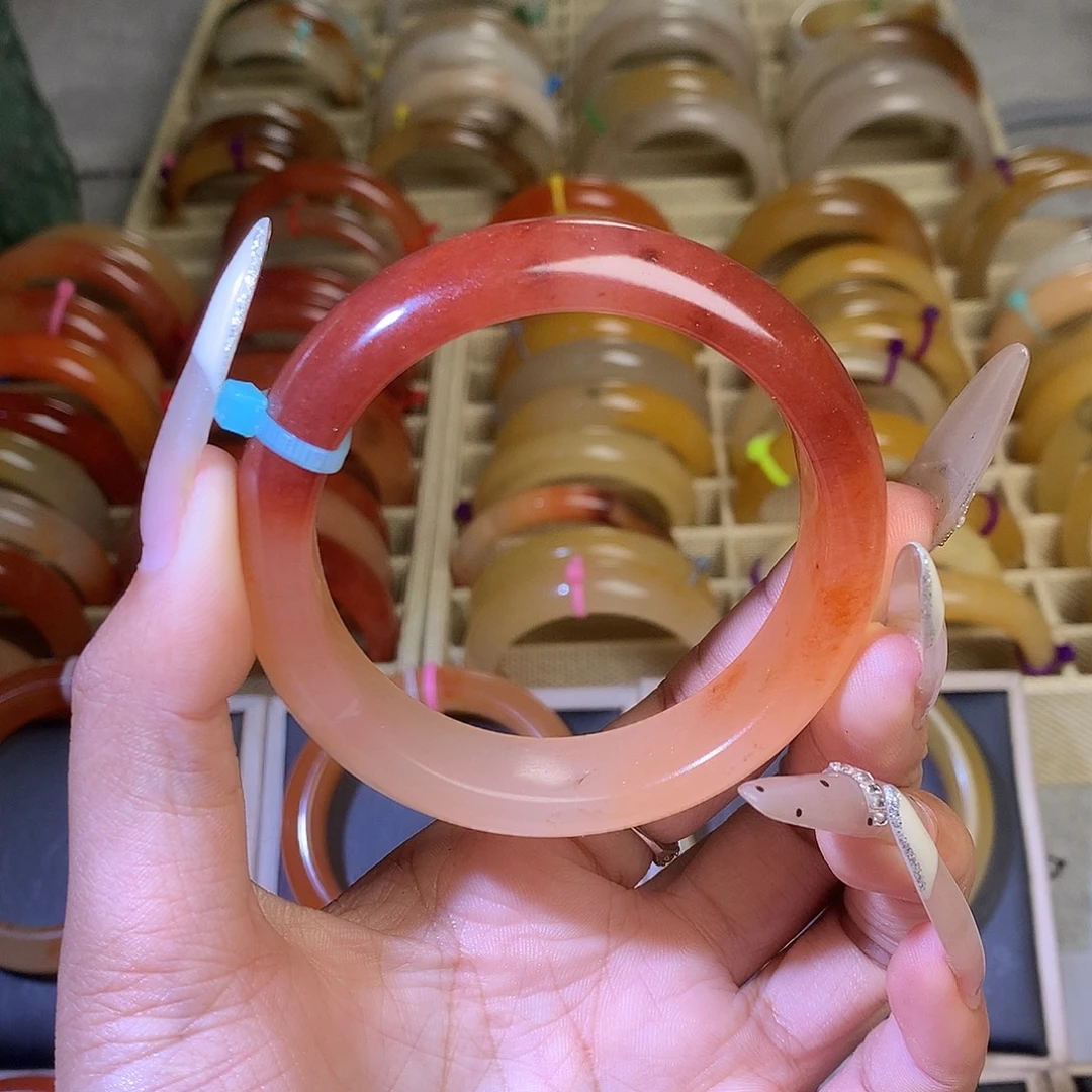 石英质玉（黄龙玉）未镶嵌手镯