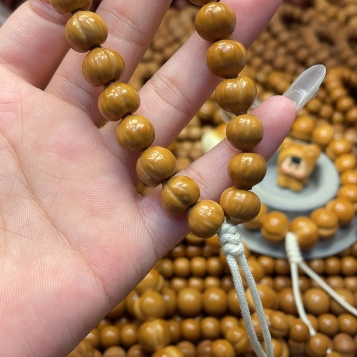 阿***紫手串猴头核桃微瑕亮面小屁桃