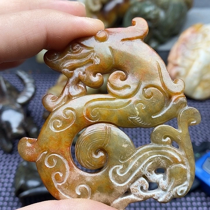 未镶嵌蛇纹石玉颈饰