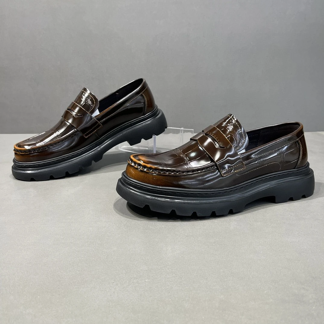 2025新款厚底正装皮鞋男款英伦轻便休闲豆豆鞋男士商务一脚蹬皮鞋