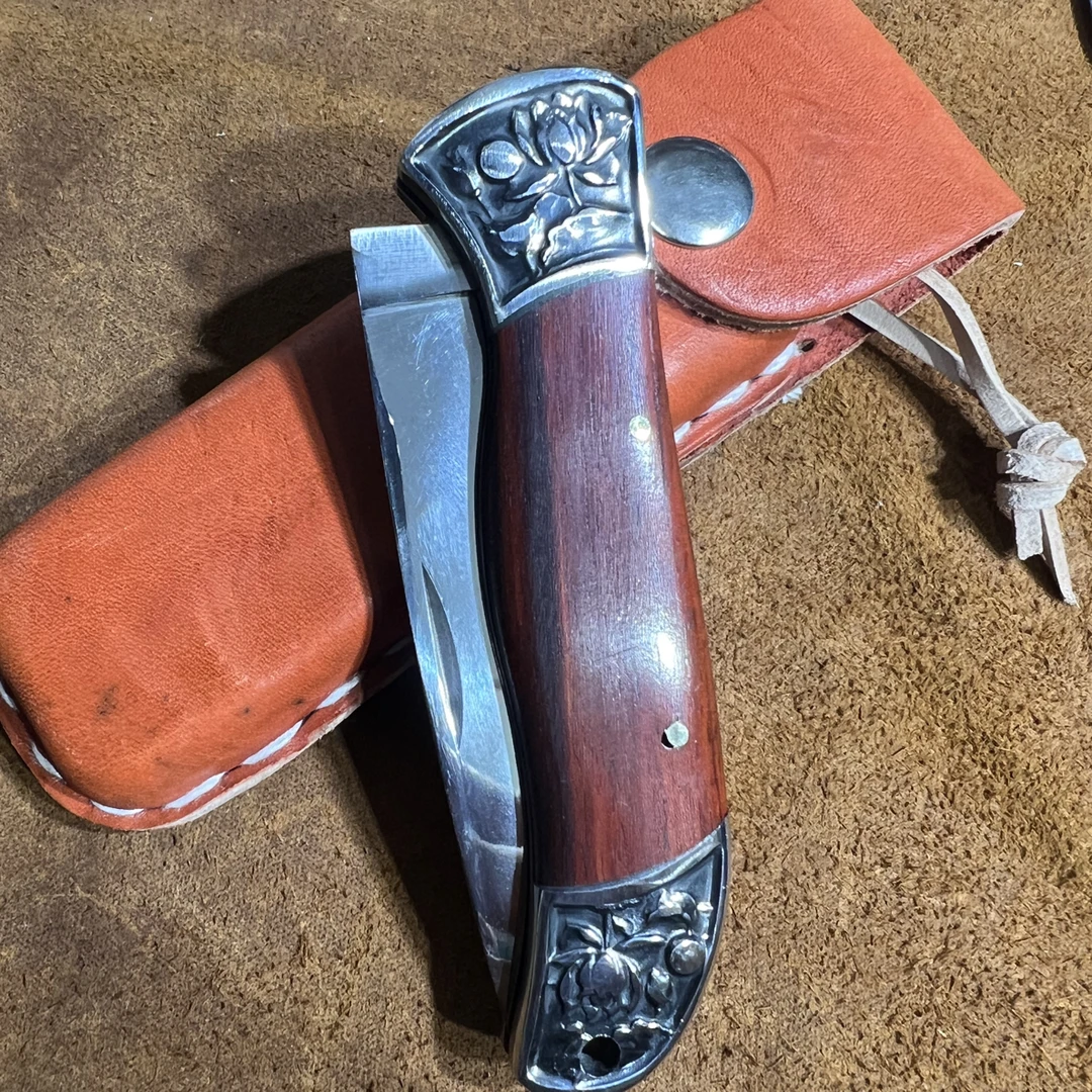 紫檀浮雕精美水果小刀锋利吃肉小折叠刀送加厚牛皮包一个