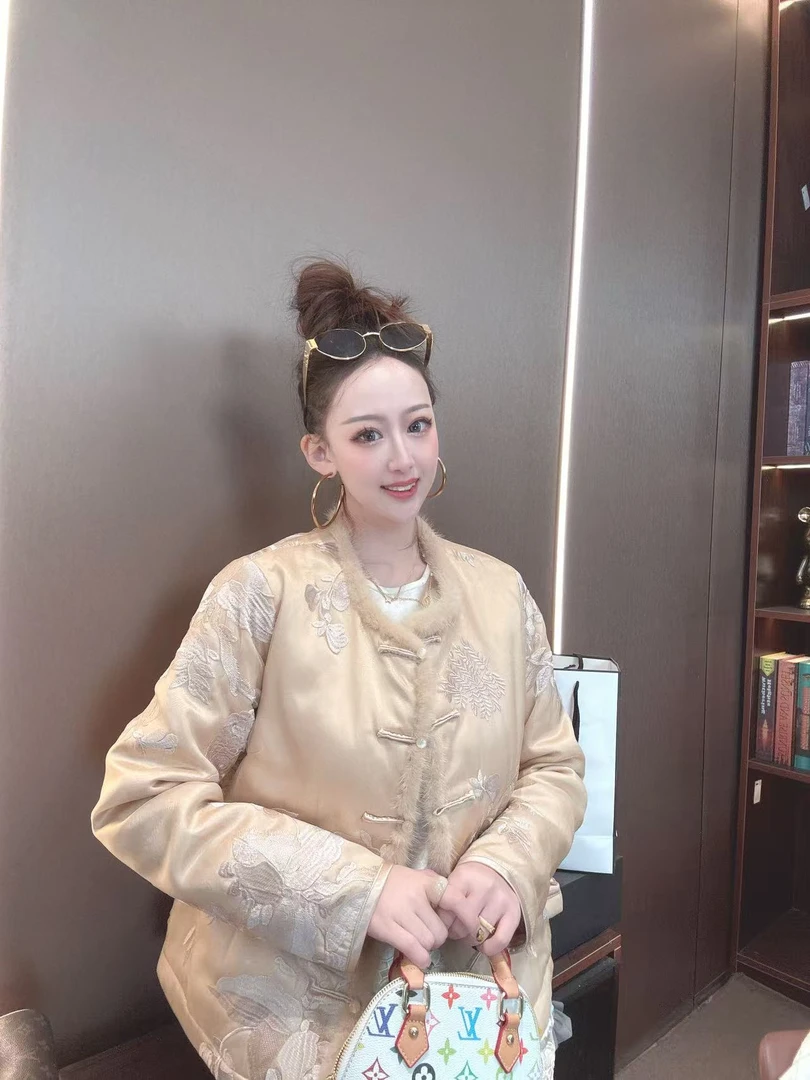 “喜上枝头”沐木原创冬款国风重工桑蚕丝刺绣加棉貂毛外套19270-6