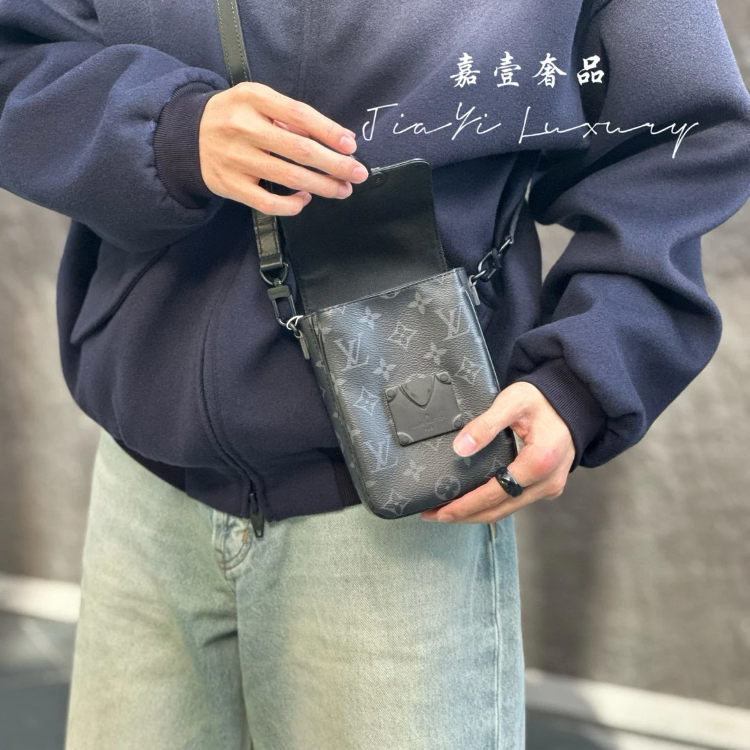 99新 LV  （6738） LV Slock 黑老花手机包