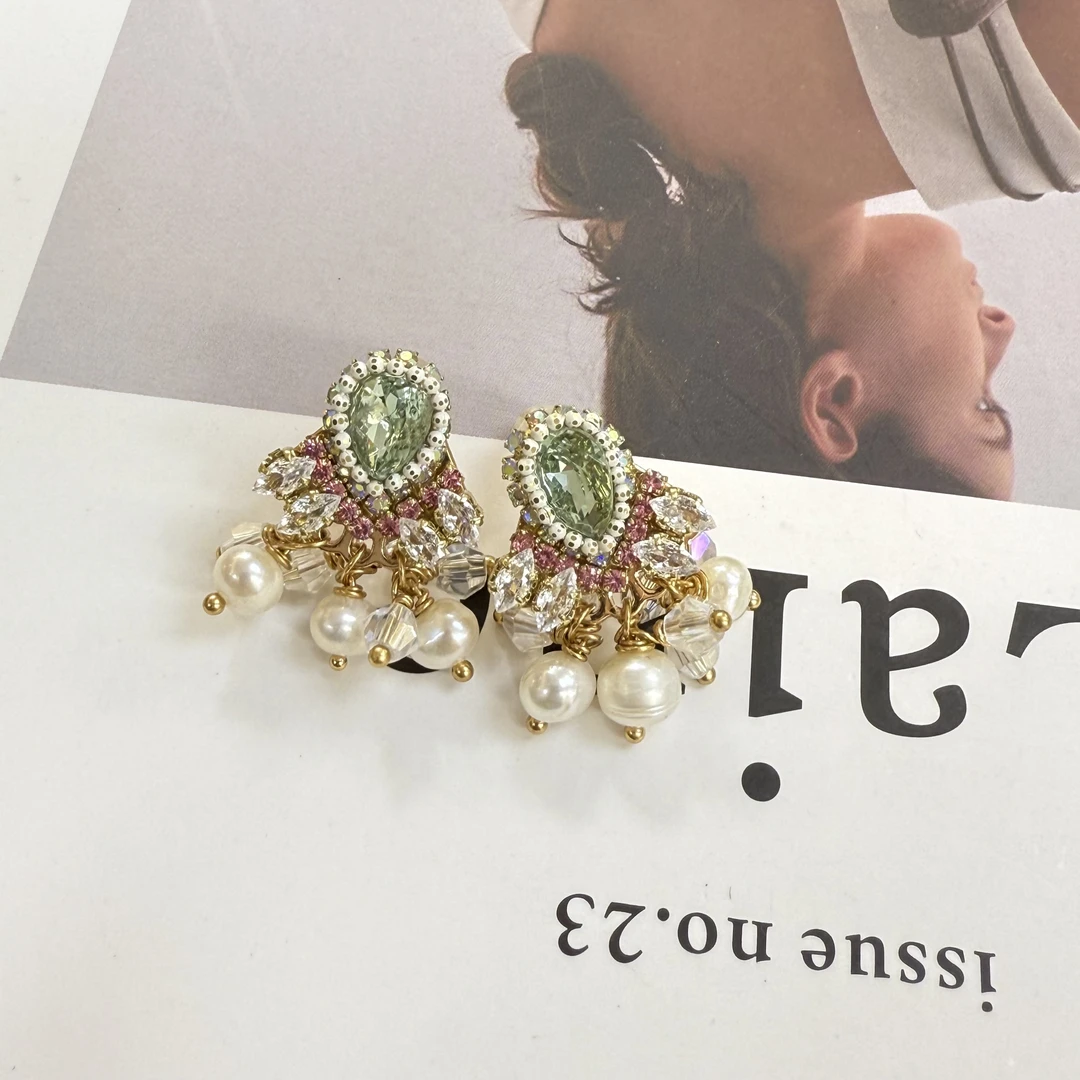 铜合金锆石耳饰 D18晨晶绿色重工耳钉