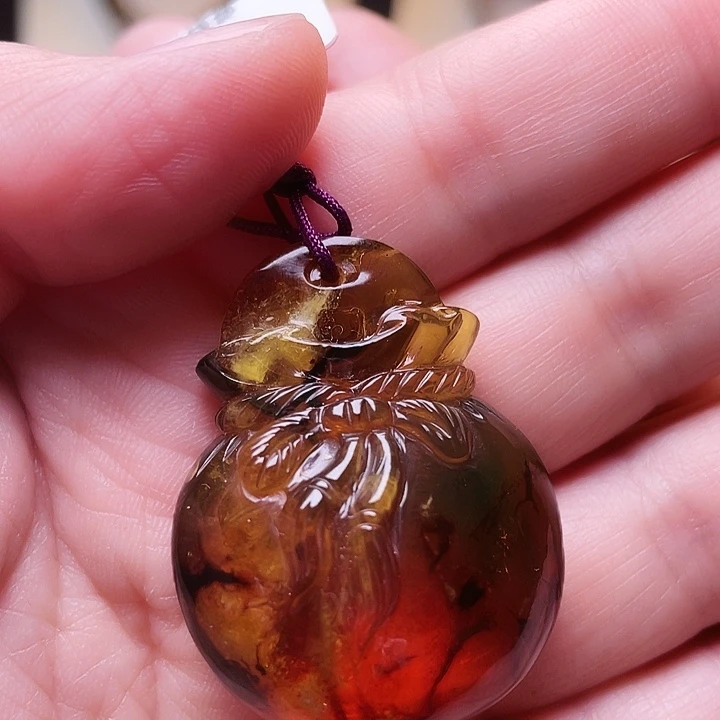 琥珀未镶嵌裸石抚顺琥珀-215