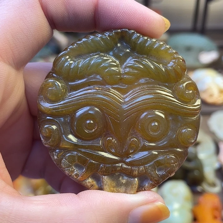未镶嵌和田玉（糖玉）挂件