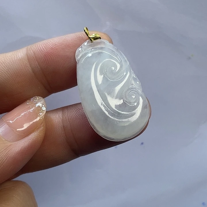 翡翠未镶嵌颈饰冰如意吊坠