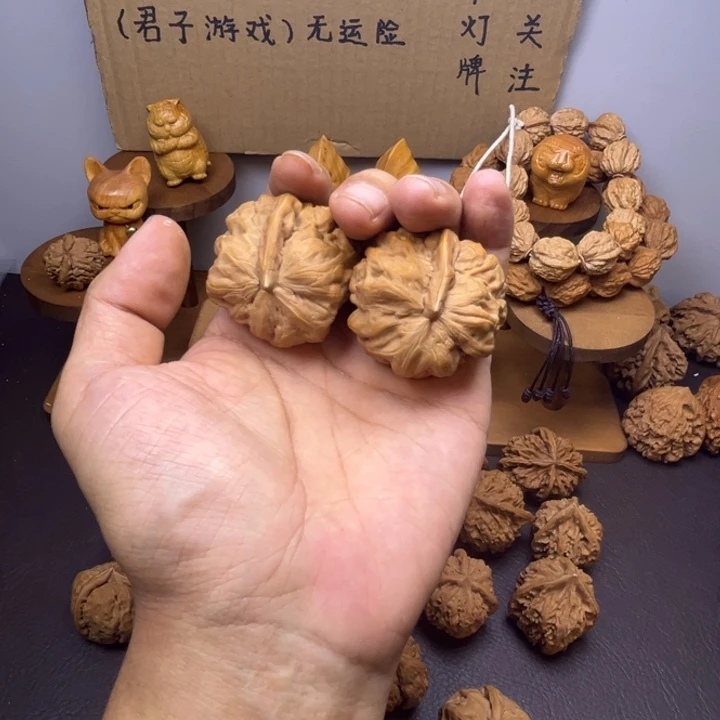 I***姐桃核吊坠蛤蟆头一帆风顺马虎对儿