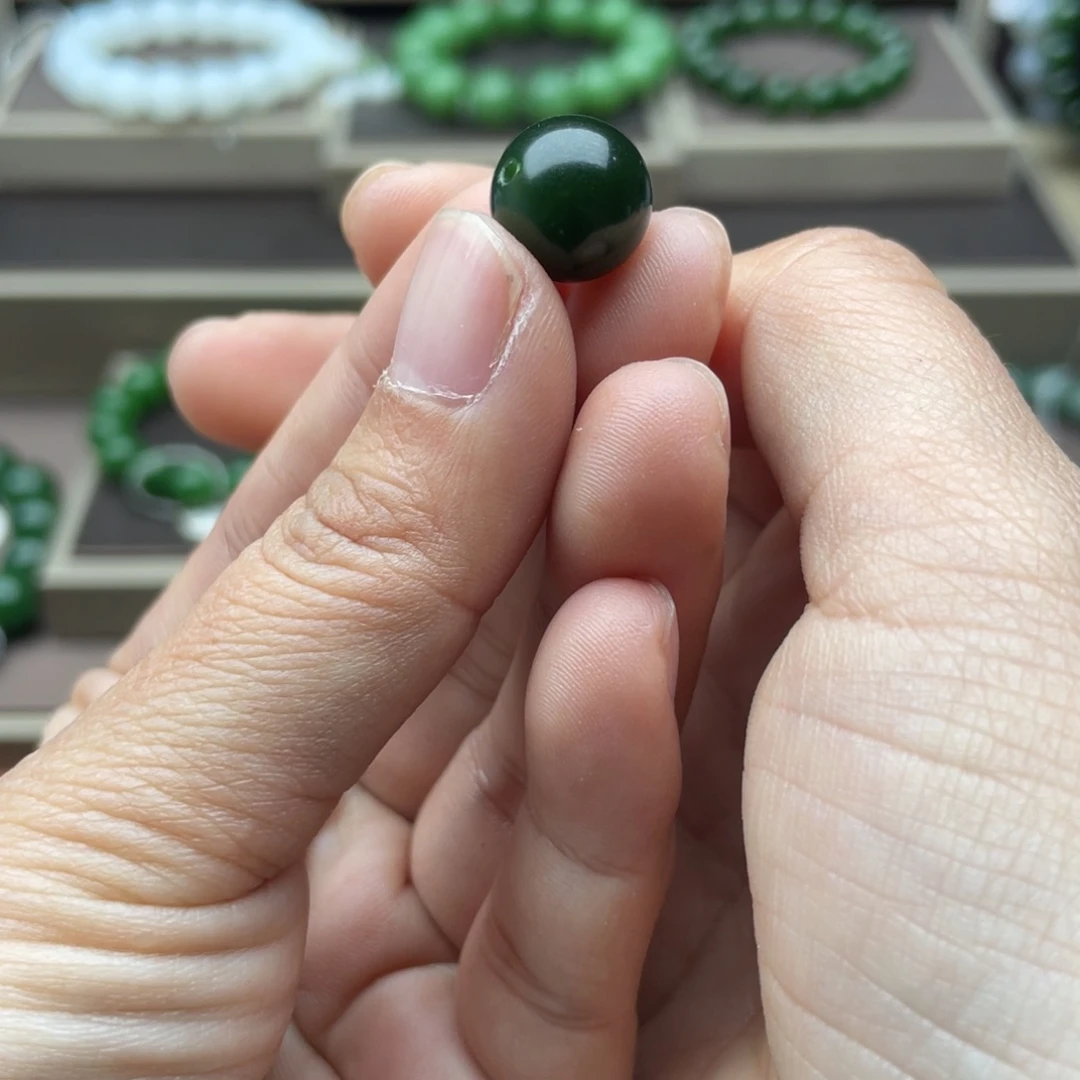 和田玉未镶嵌手链12碧玉孔道微包容