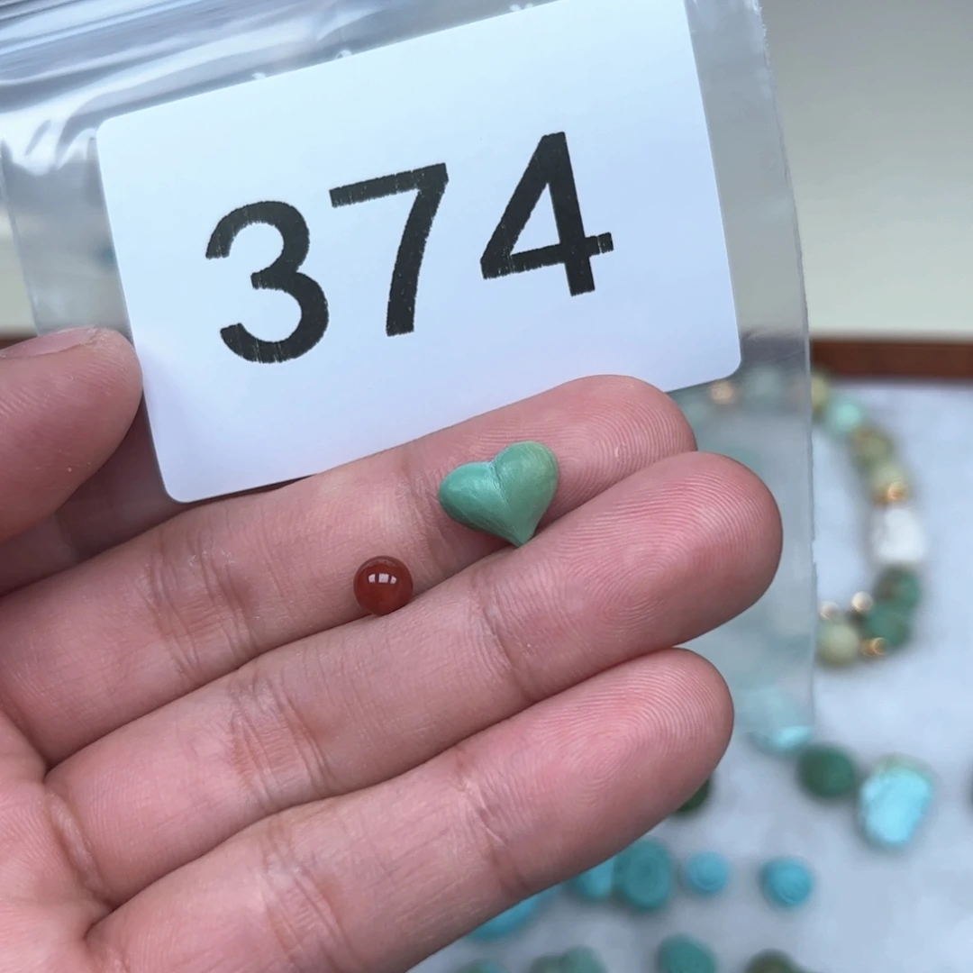 南红玛瑙未镶嵌珠宝奇石