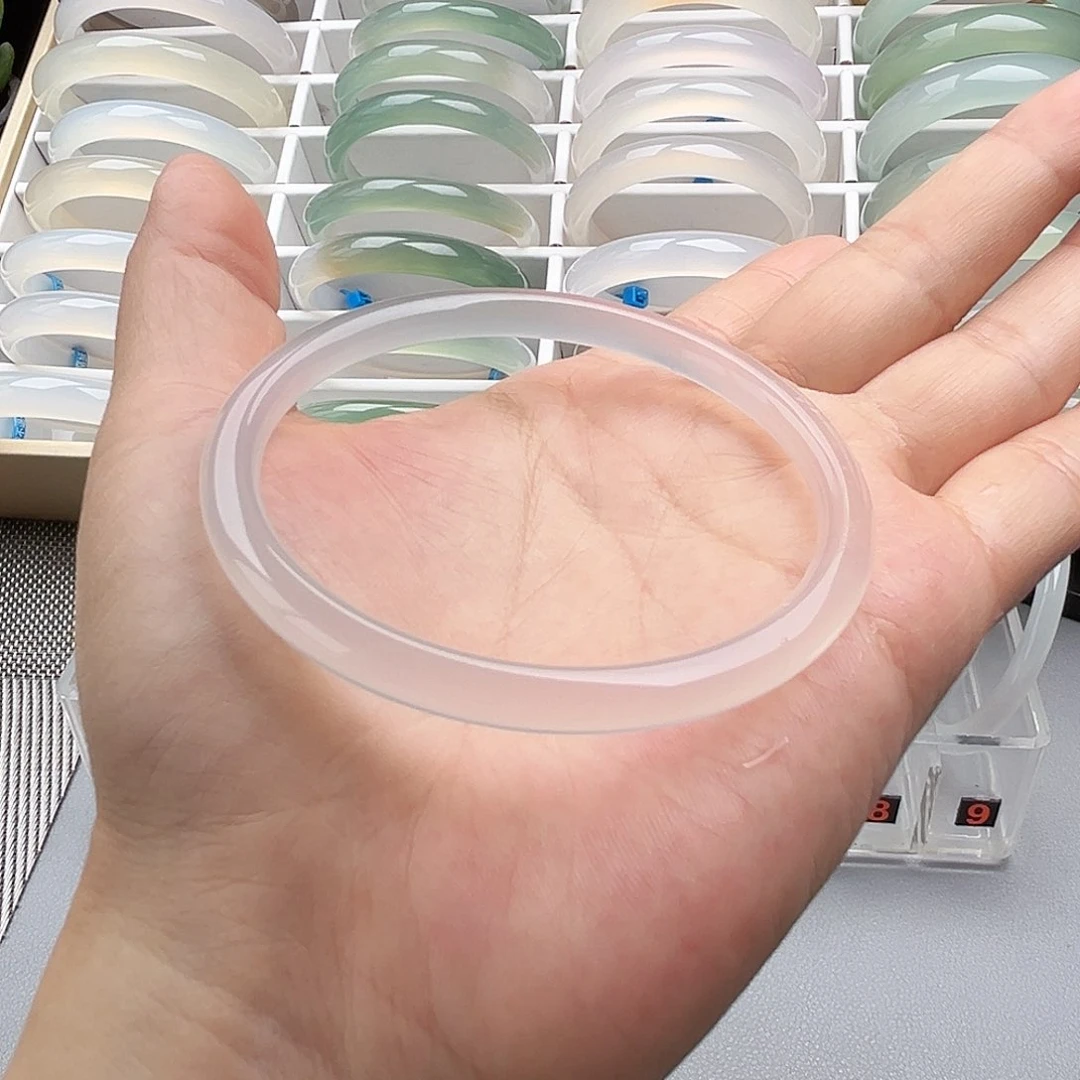 玛瑙/玉髓手镯未镶嵌5758