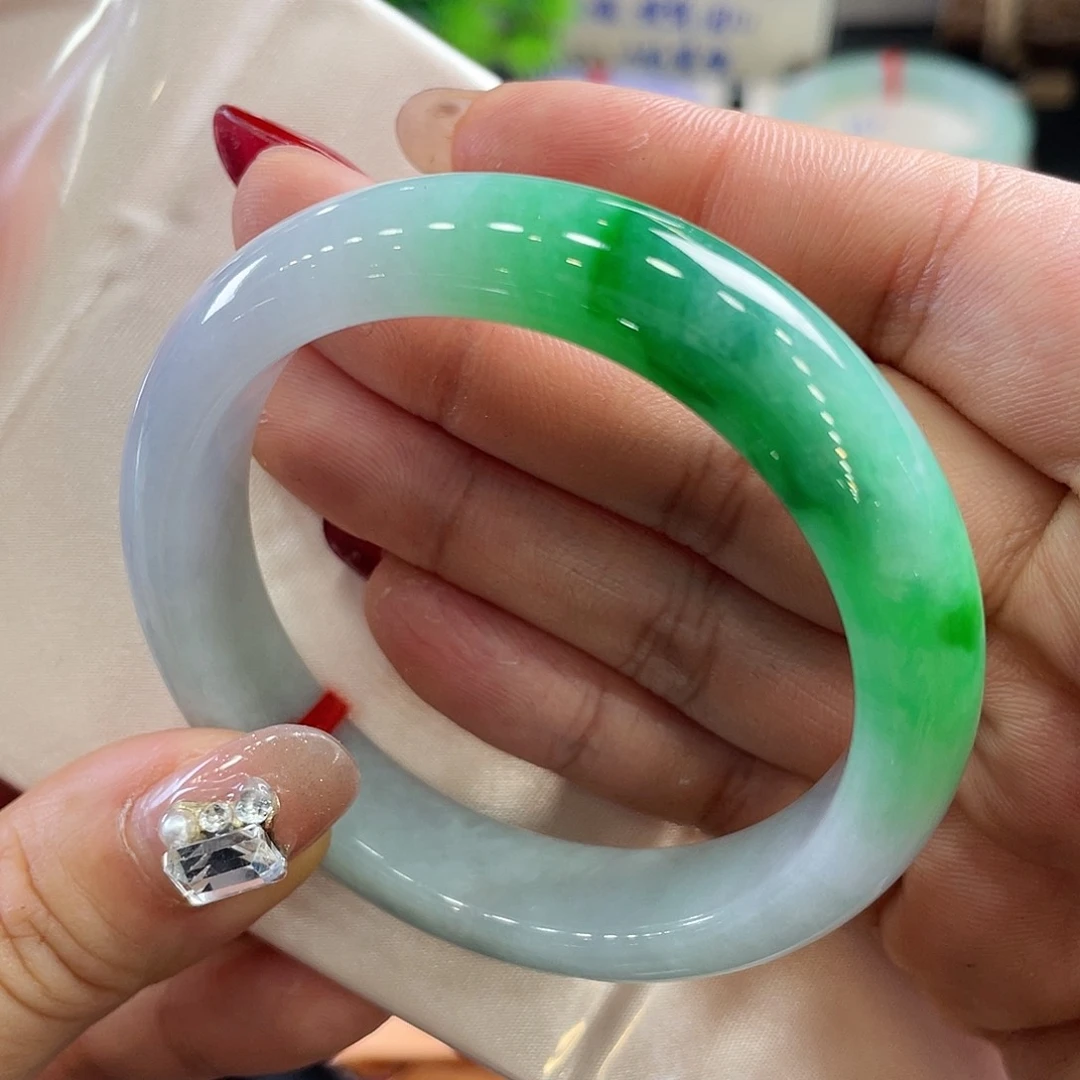 未镶嵌手镯翡翠28号白底辣色53圈