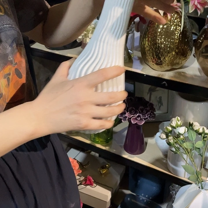陶瓷花瓶部分（微瑕）