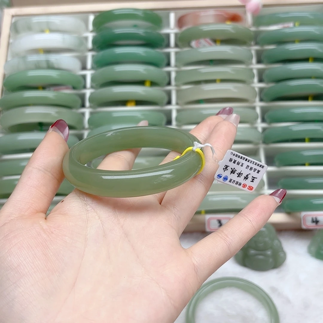 石英质玉手镯未镶嵌5657