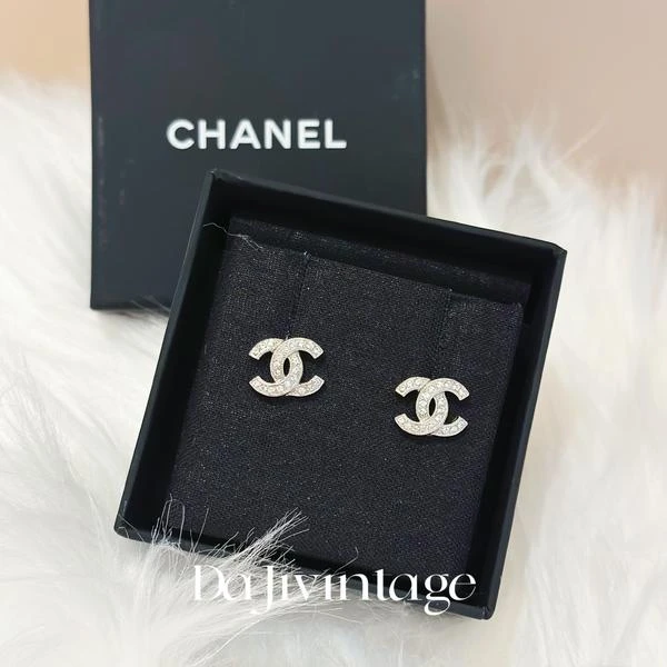大吉中古/Chanel香奈儿银色双c镶钻耳钉