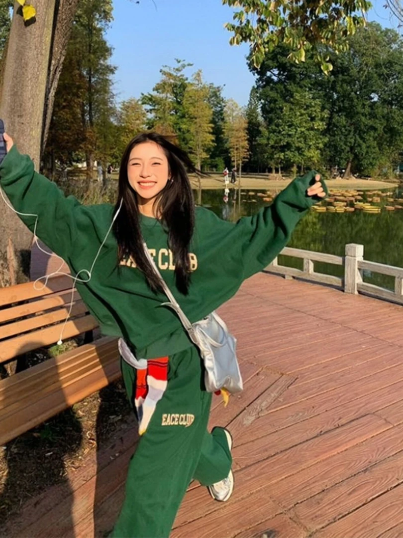 潮流绿色运动风时尚卫衣套装女秋冬季高级感洋气上衣休闲裤两件套