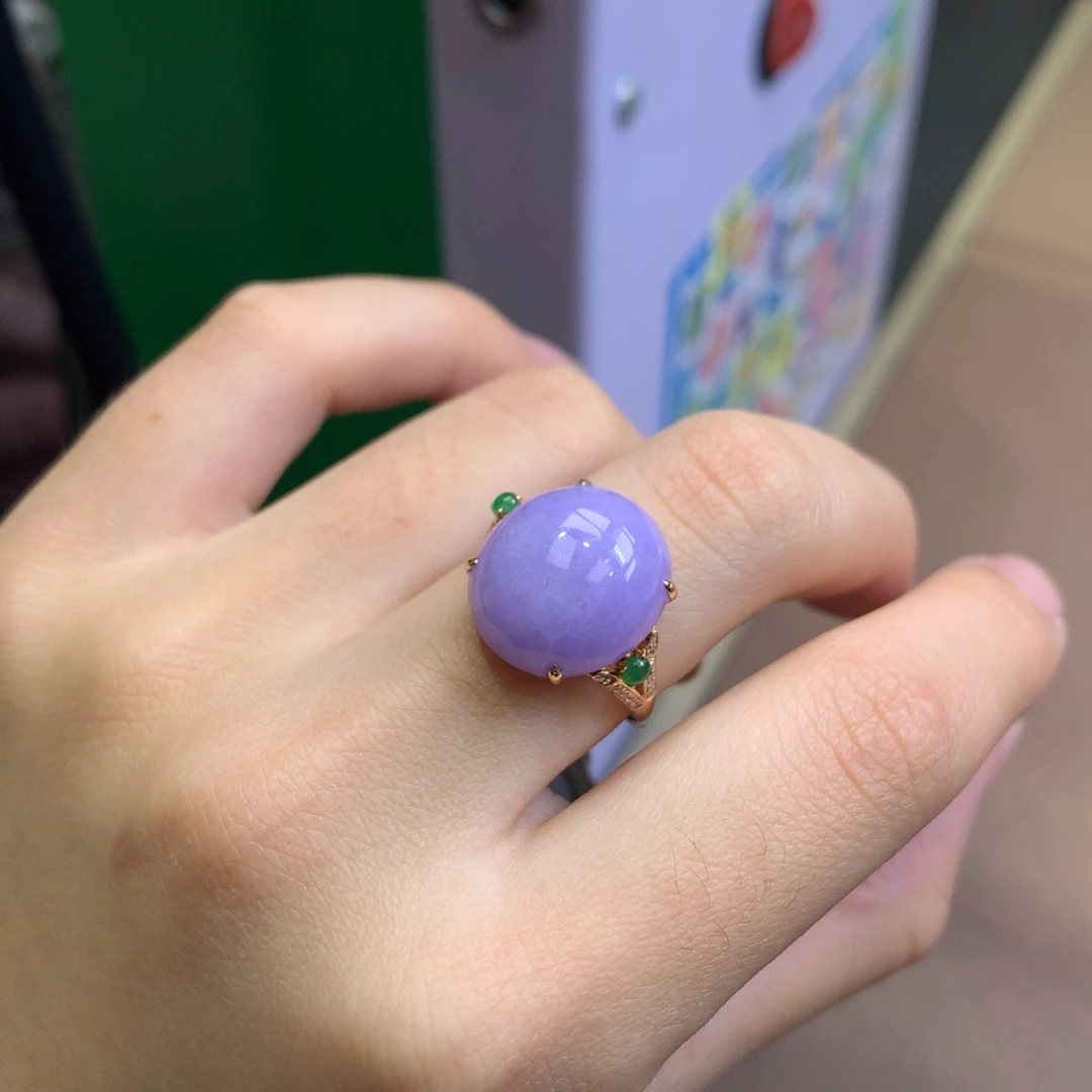 翡翠18K金镶嵌颈饰翡翠