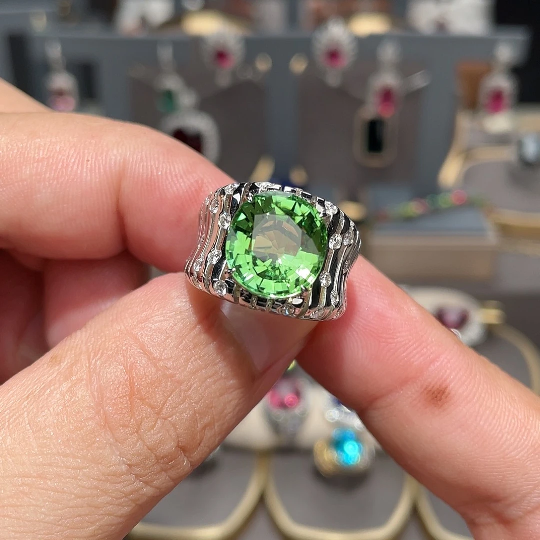 18K金镶嵌戒指碧玺7.38ct