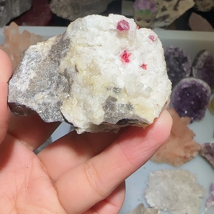 天然辰砂天然朱砂原石毛料