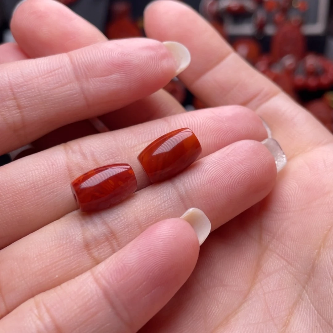 【闪购商品】南红玛瑙桶珠2个未镶嵌