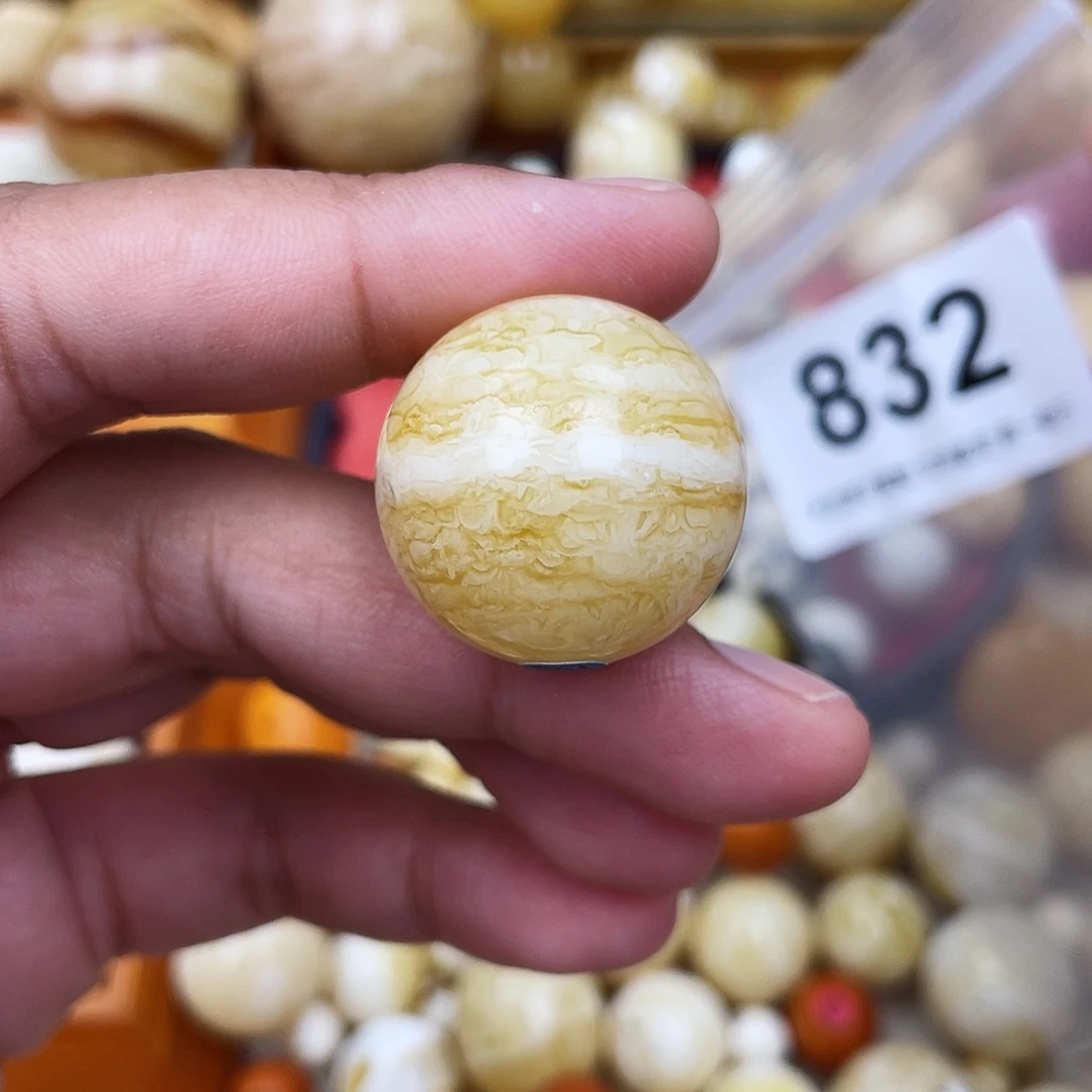 未镶嵌蜜蜡珠宝奇石粉24.5