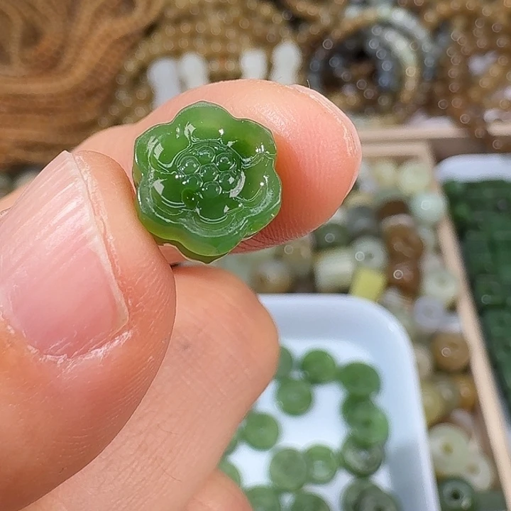 和田玉（碧玉）未镶嵌颈饰10.5